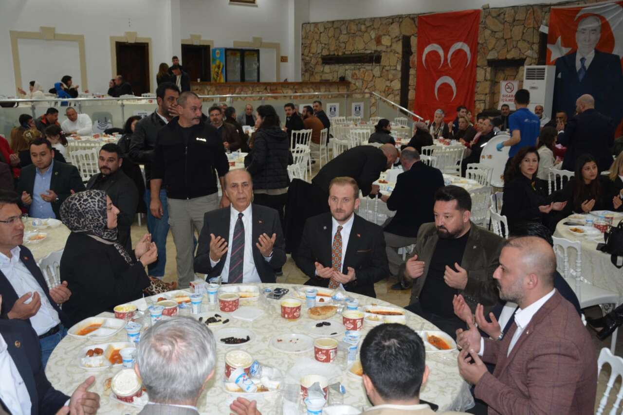 MHP Muğla Teşkilatı Bodrum’da İftar Sofrasında Buluştu 3